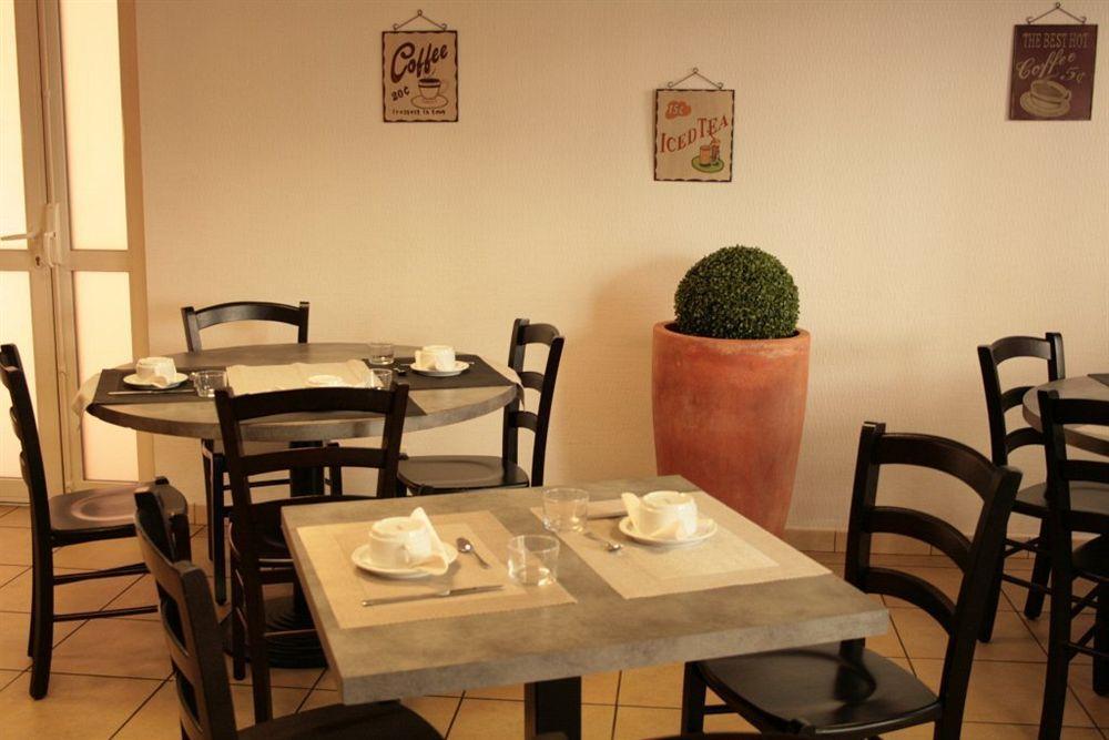Aparthotel Foch 3*